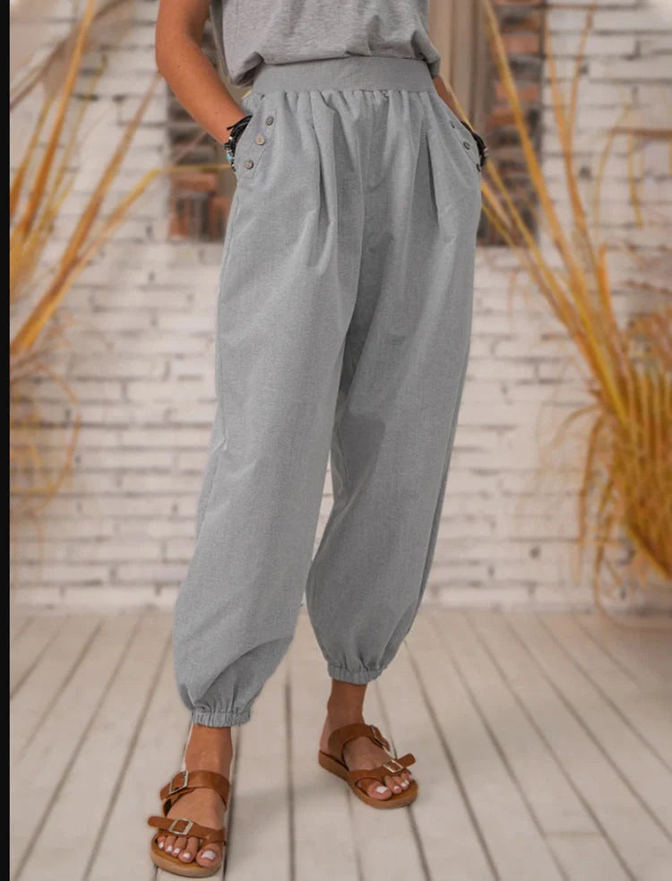 Casual bloomers in polyester cotton blend with pockets, available in multiple colours and sizes.
