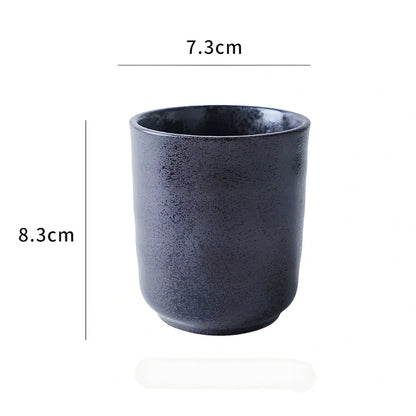Japanese ceramic tea cup with kiln-fired pigmented glaze and external thread design