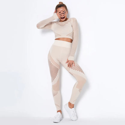 Seamless knitted yoga wearsuit for women in long-sleeved design with stripe pattern