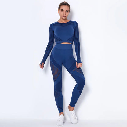 Seamless knitted yoga wearsuit for women in long-sleeved design with stripe pattern