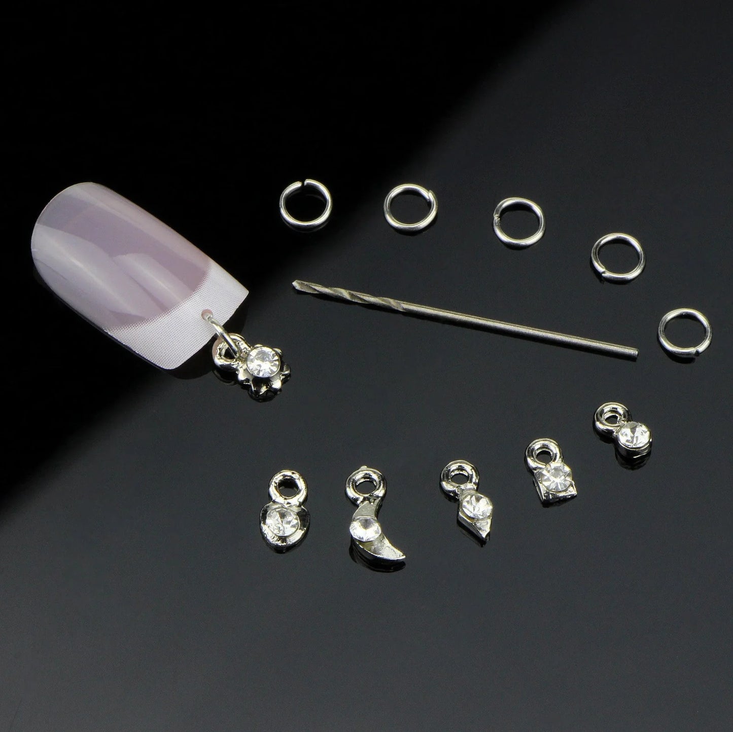 Electroplated alloy nail art straps in gold and silver colours with 0.5mm thickness for DIY nail decoration