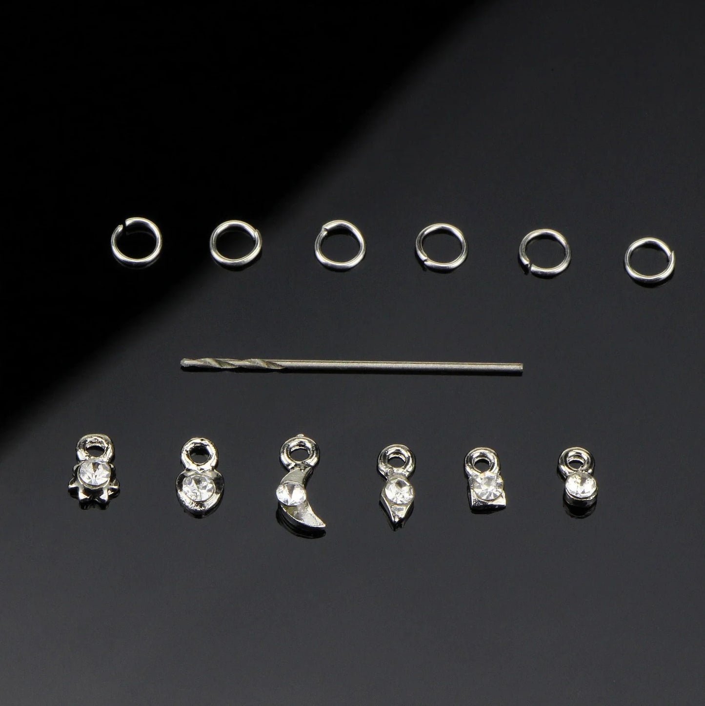 Electroplated alloy nail art straps in gold and silver colours with 0.5mm thickness for DIY nail decoration