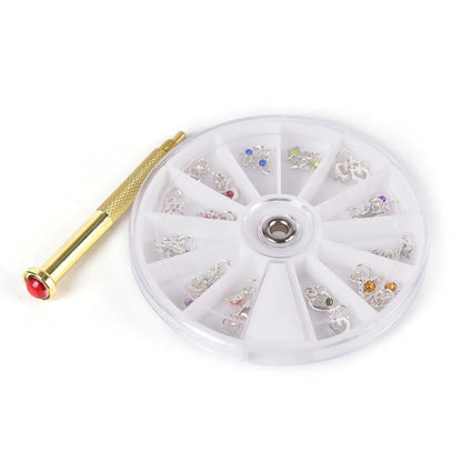 Electroplated alloy nail art straps in gold and silver colours with 0.5mm thickness for DIY nail decoration
