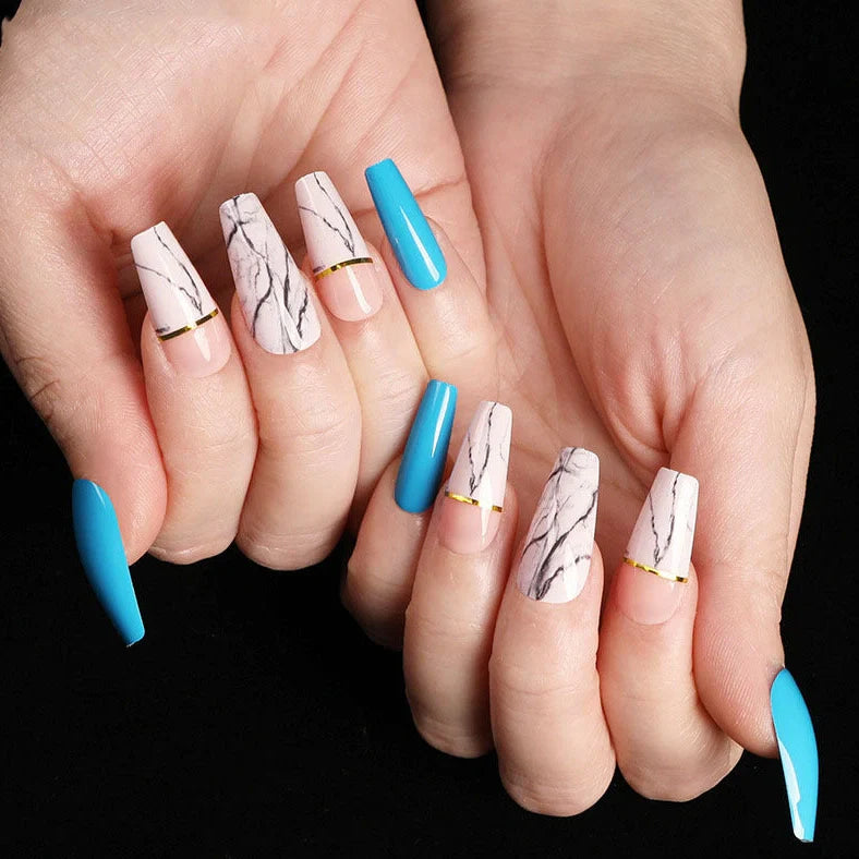 Set of 24 fake nails with nail art tool, showing colours A1 to A46, dimensions 13.5x6.8x1.2 cm