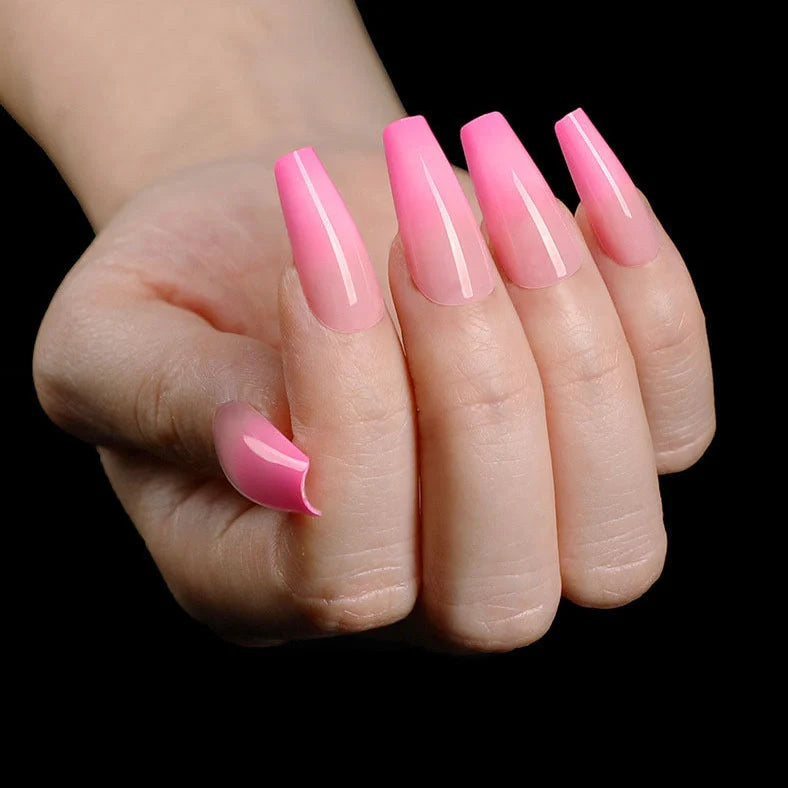 Set of 24 fake nails with nail art tool, showing colours A1 to A46, dimensions 13.5x6.8x1.2 cm