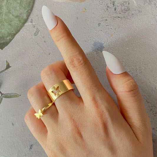 Stylish adjustable butterfly couple rings in punk design, perfect for symbolising love and individuality.