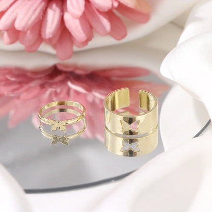 Stylish adjustable butterfly couple rings in punk design, perfect for symbolising love and individuality.