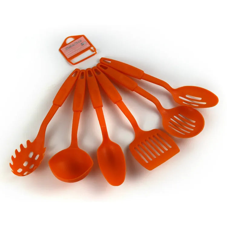 Black rubber kitchen utensil set with spatula spoon for non-stick cookware protection