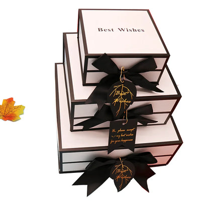 White square clamshell paper gift box for cosmetics, sizes 12-21cm with raffia and bag options