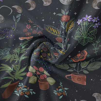 Moon phase and tarot design polyester wall tapestry measuring 150x200cm with machine-woven edges