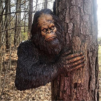 Creative Bigfoot 3D Resin Tree Decoration in brown, perfect for gardens and shelves