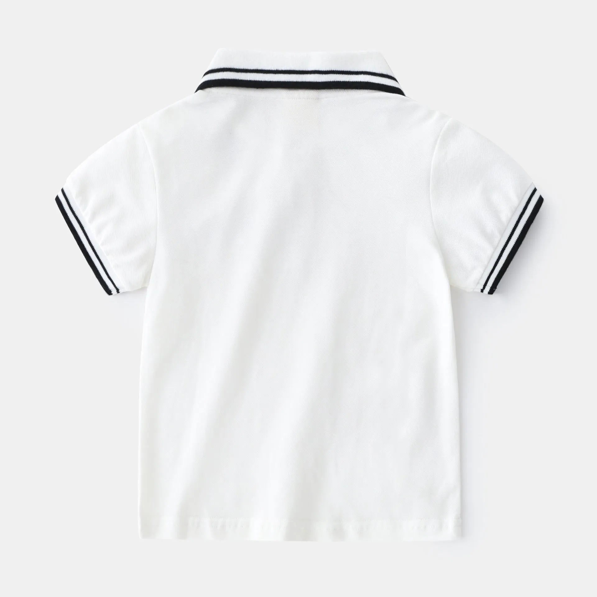 Boys' white cotton polo shirt with short sleeves and round neck for summer wear
