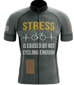 Short-sleeved bib cycling suit for men and women with moisture-wicking technology