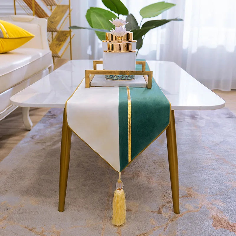 Zuofei modern flannel table runner in simple Nordic design on a coffee table.