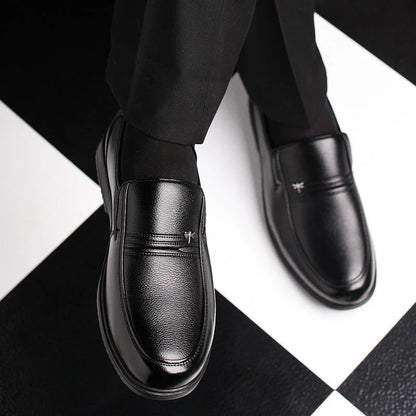 Men's leather business casual shoes with rubber sole in black and brown