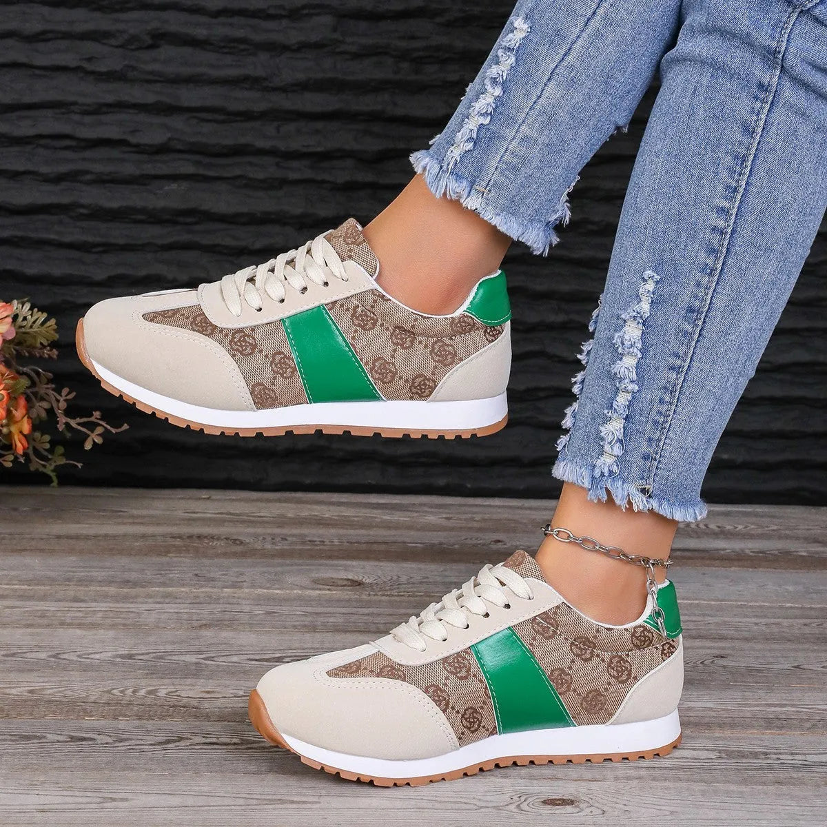 Women's oversized casual lace-up shoes in khaki with cross strap detail and round toe