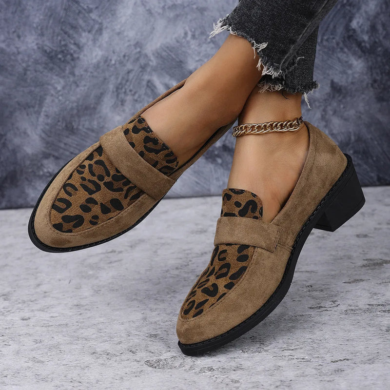 Slip-on casual suede pumps with leopard print and chunky mid-heel in brown, khaki or pink sizes 36-43 low-top pointed toe European style shoes with rubber sole