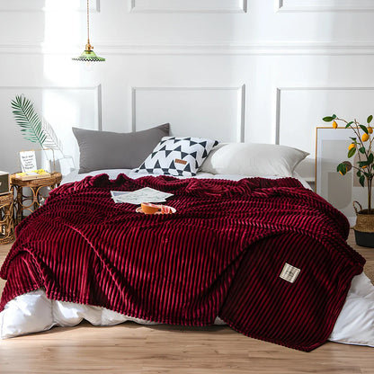 Flannel sheets solid blanket in blue, 150x200 cm size, polyester fiber for cosy bedding warmth