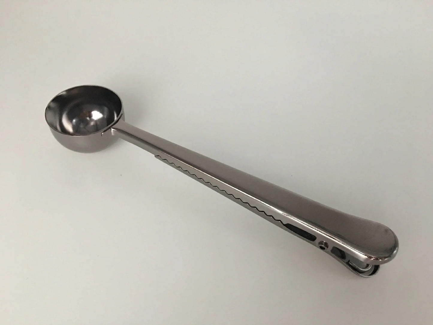 Stainless steel reusable Nespresso coffee capsule with refillable filter
