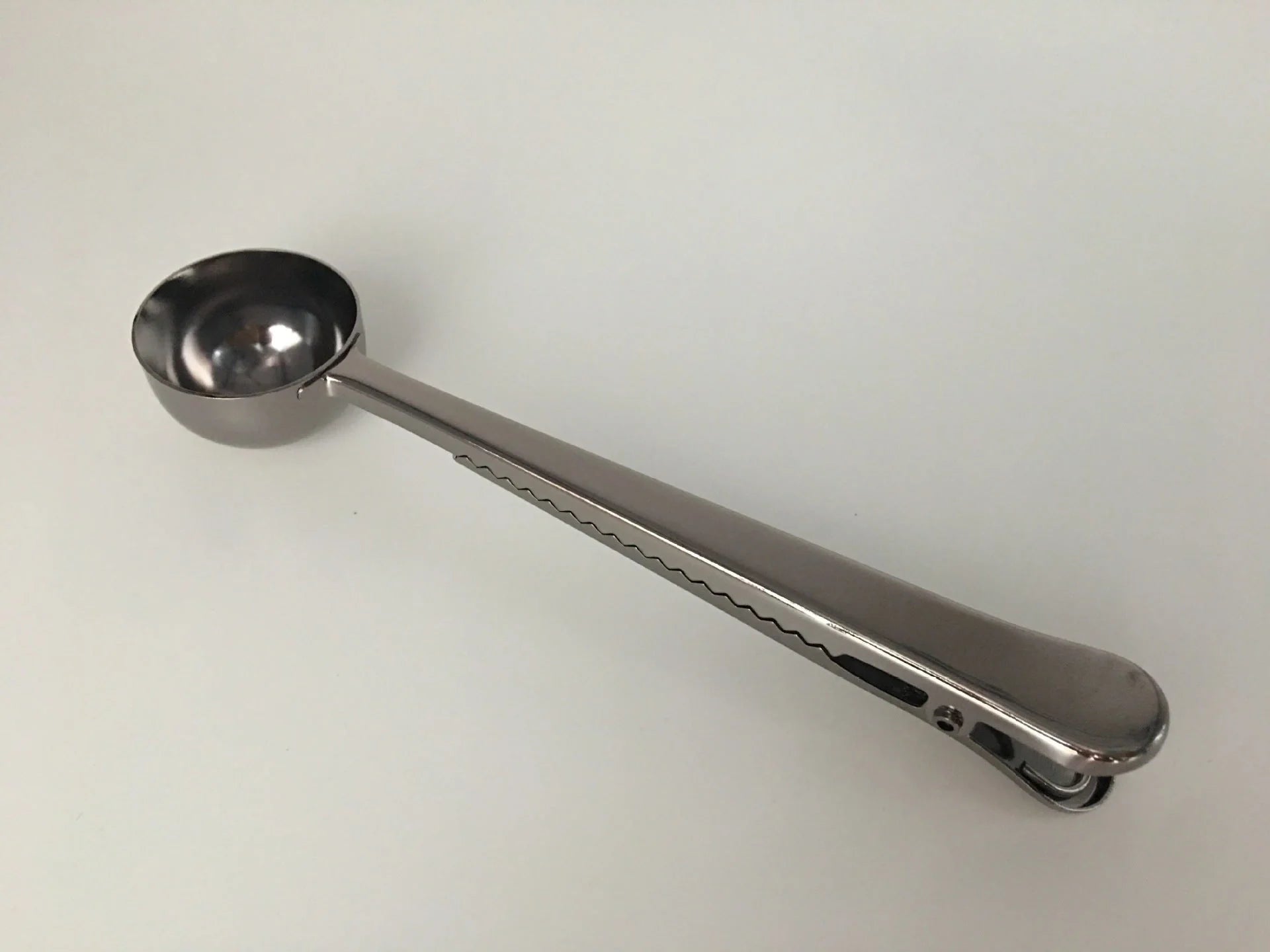 Stainless steel reusable Nespresso coffee capsule with refillable filter