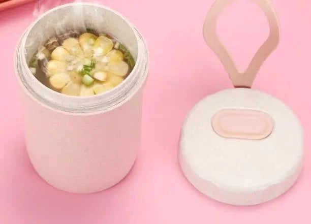 Square wheat straw lunch box with lock seal in blue, beige, or pink colours.