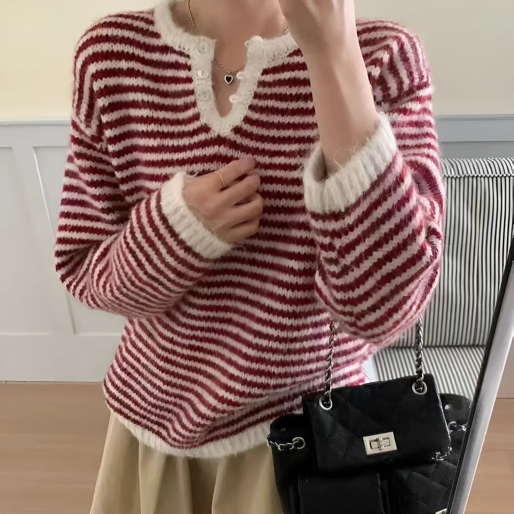 Retro striped cashmere sweater for women in loose fit with colour block design