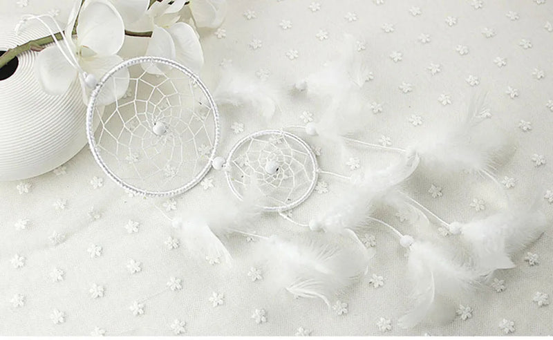European style decorative feathers for weddings and home decor, 11cm long white feather plume decorations ideal for business gifts, promotional events, conferences, festive occasions and decorative centrepieces, supplied in packing boxes.
