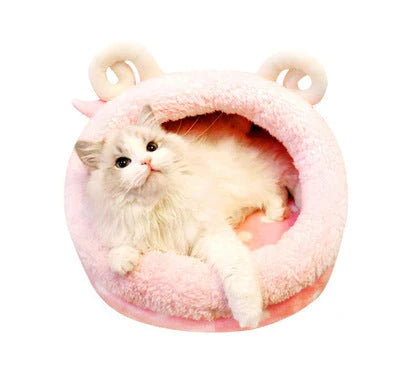 Cosy pet bed made with soft, high-quality fabric in a variety of colours and sizes for cats and small dogs