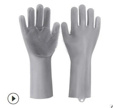 Silicone gloves with heat-resistant and non-slip design for versatile cleaning and cooking tasks