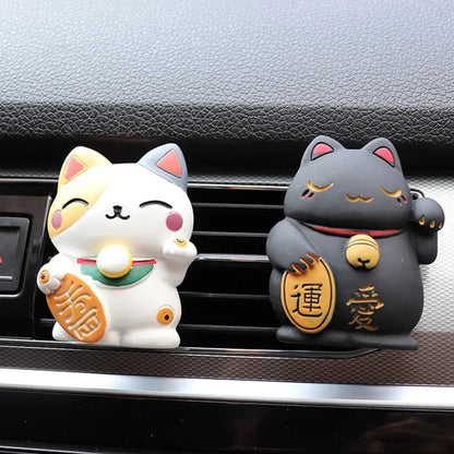 Black and white cat resin car vent aromatherapy clip with essential oil diffuser