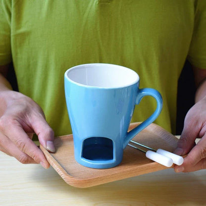 Versatile ceramic mugs in blue and blue-pink colors, suitable for hot and cold food and beverage preparations