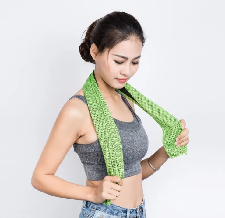Microfiber sports cooling towel in various colours showing 30x100cm dimensions