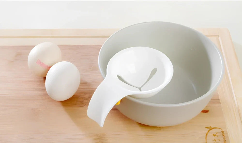 White ABS egg yolk white separator tool, 10cm handle, 7.3cm bowl mouth for kitchen use