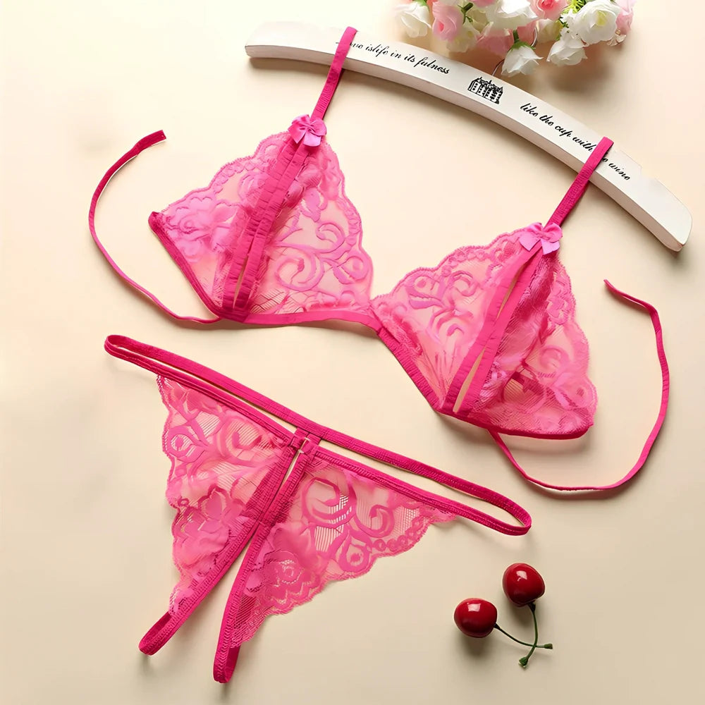 Three-point lingerie set in modal mesh fabric with adjustable straps and seamless edges