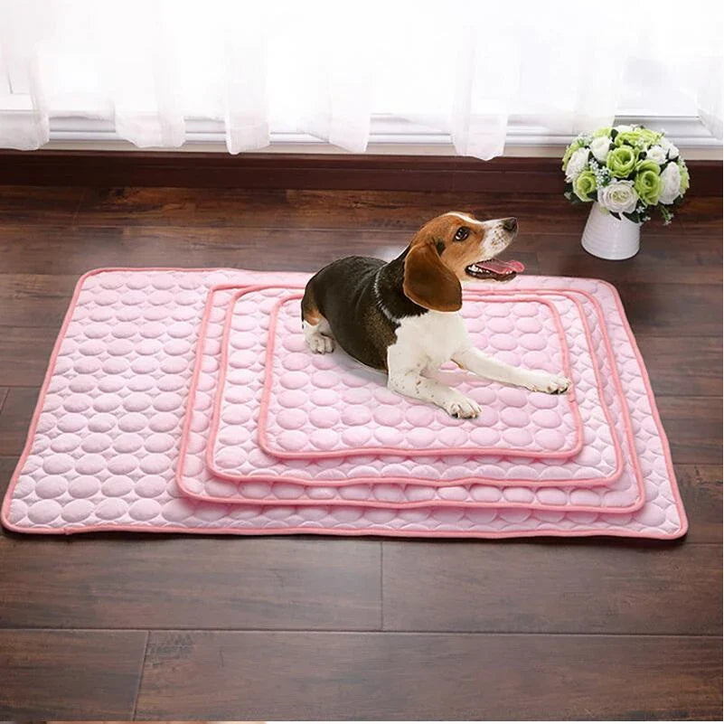 Premium cooling pet pad made with heat-resistant fibers for instant relief from summer heat for dogs and cats