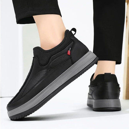 Cozy winter snow boots with fleece lining, round toe, and non-slip rubber sole for warmth and traction in cold weather