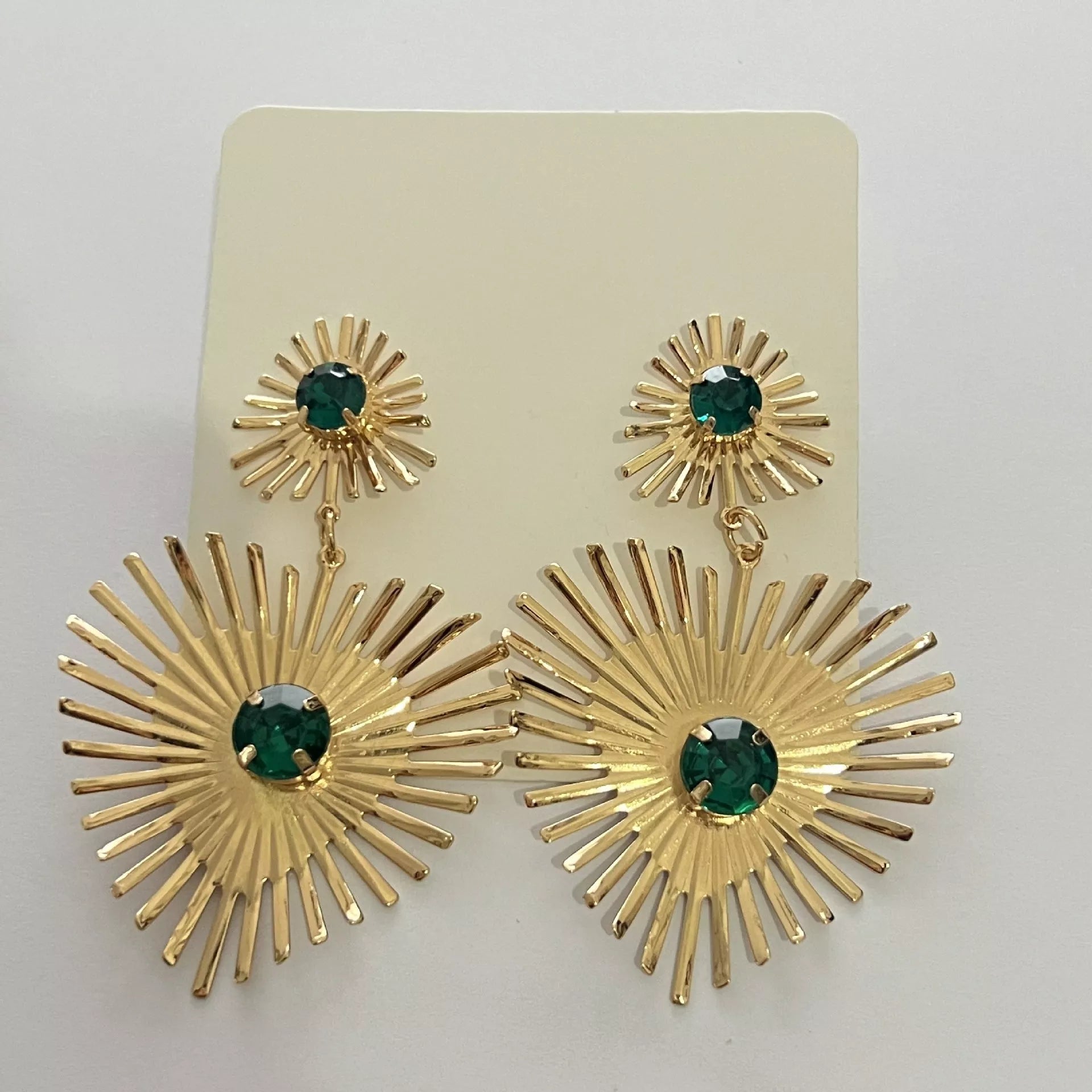 Bohemian sunflower heart-shaped earrings with rhinestone detailing, perfect for Valentine's Day