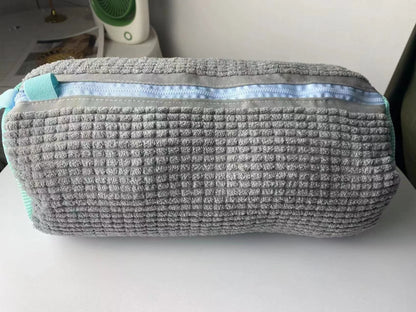 Durable shoe washing bag made of high-quality chenille fabric for effortless machine cleaning of sneakers, tennis shoes, and other washable footwear