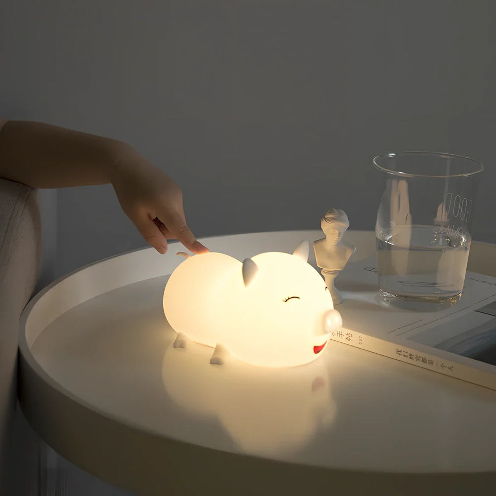 White Peppa Pig cartoon LED night light, 140x100x83 mm with inductive sensor and USB cable for warm yellow bedroom glow