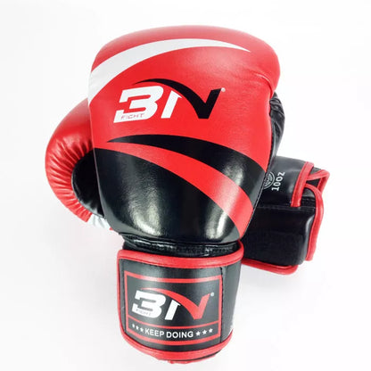 PU Muay Thai boxing gloves in various colours and sizes for training