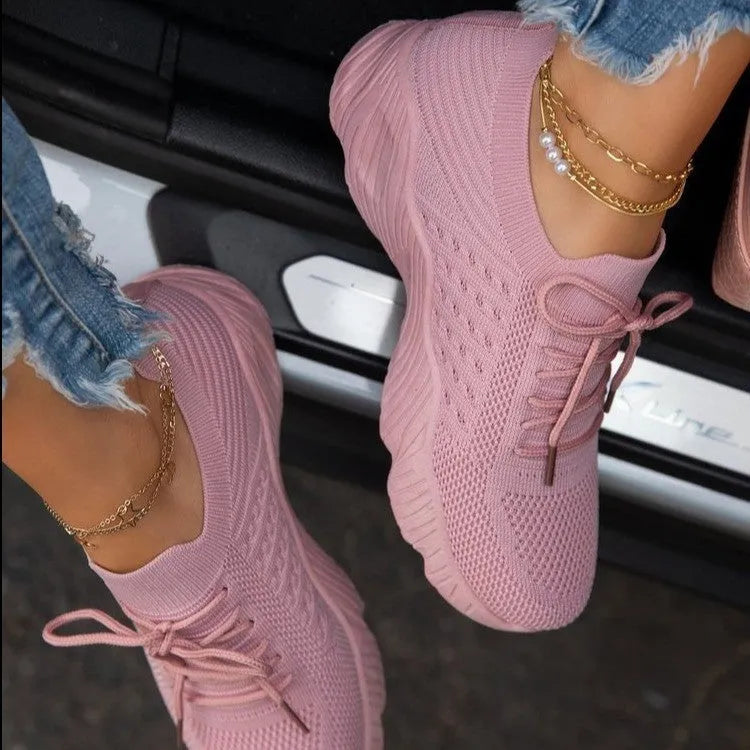 Women's sneakers with thick sole in solid colour, chunky dad shoe style sports trainers available in eight colours including white, red, blue, black, khaki, grey, pink and light blue, sizes 35 to 43