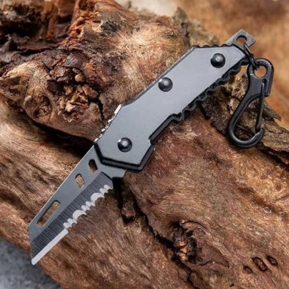 Pocket folding knife with 85mm full length and 3cm 440C heat-treated black stainless steel blade featuring 7 large American serrated teeth for versatile cutting applications