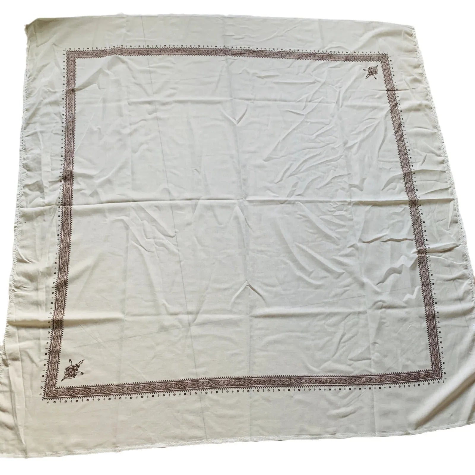 Printed square polyester scarf showing 138 cm dimensions with colour options including brown, grey, green, purple, magenta and dark blue