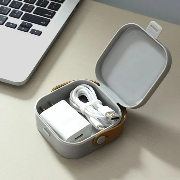 Multifunctional portable storage box for headset cables in polypropylene with cover, dimensions 4293092,3278158 cm