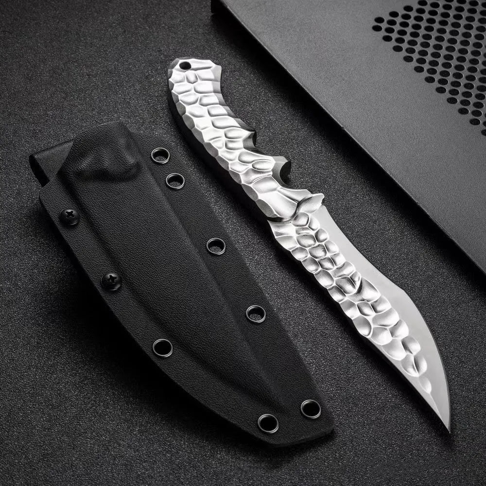 One-piece keel construction survival knife with 140mm blade, shown with optional Cold Ice K Sheath and Leather Case.