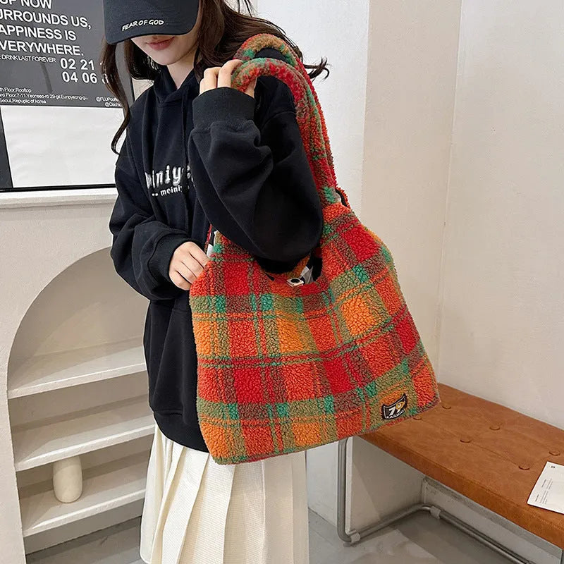 Women's plaid shoulder crossbody tote bag in army green with 40x44x9cm dimensions and zipper changing bag interior