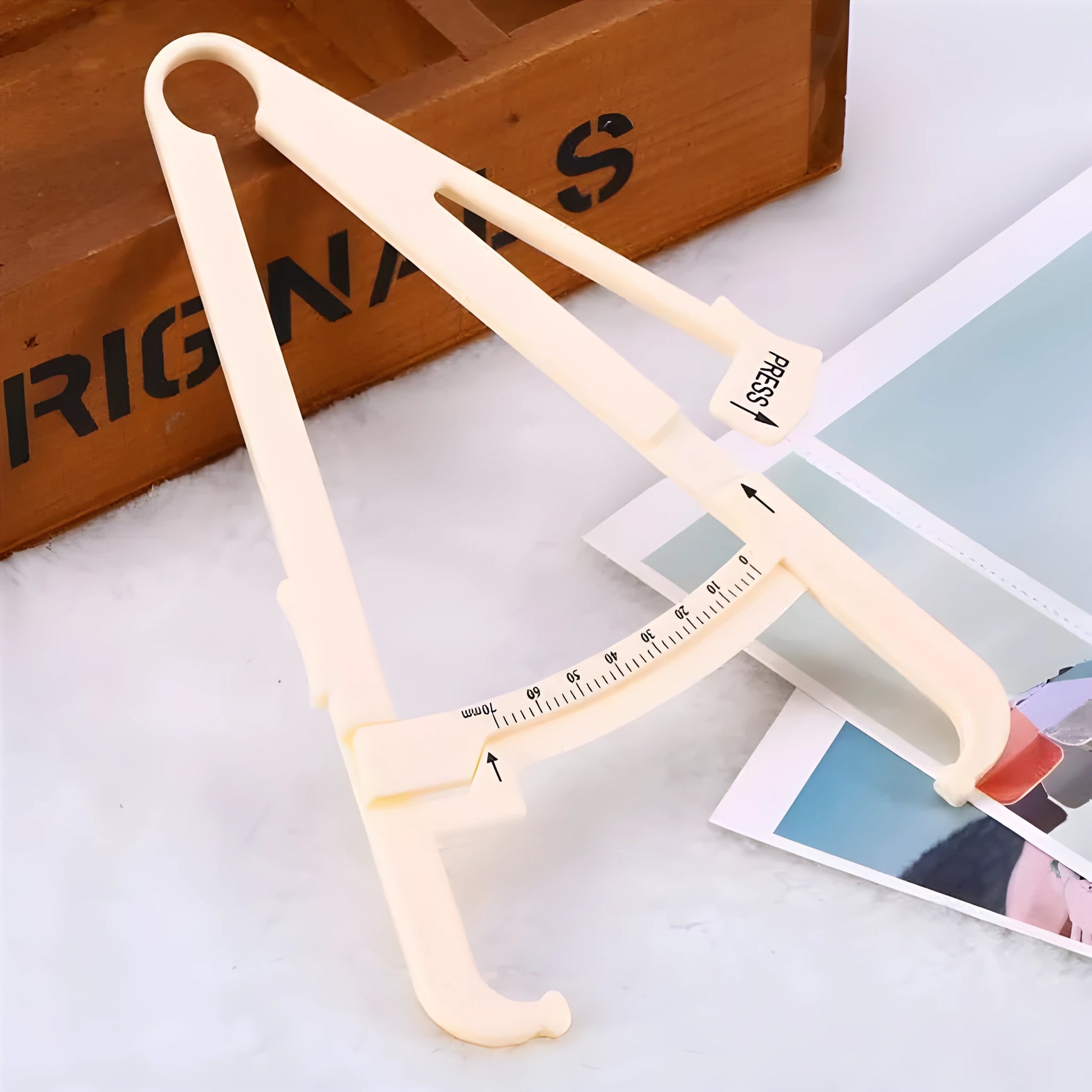 Acrylic fat caliper for body fat measurement with 200mm range