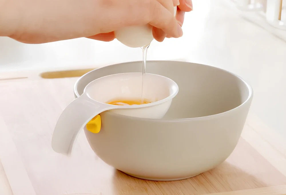 White ABS egg yolk white separator tool, 10cm handle, 7.3cm bowl mouth for kitchen use