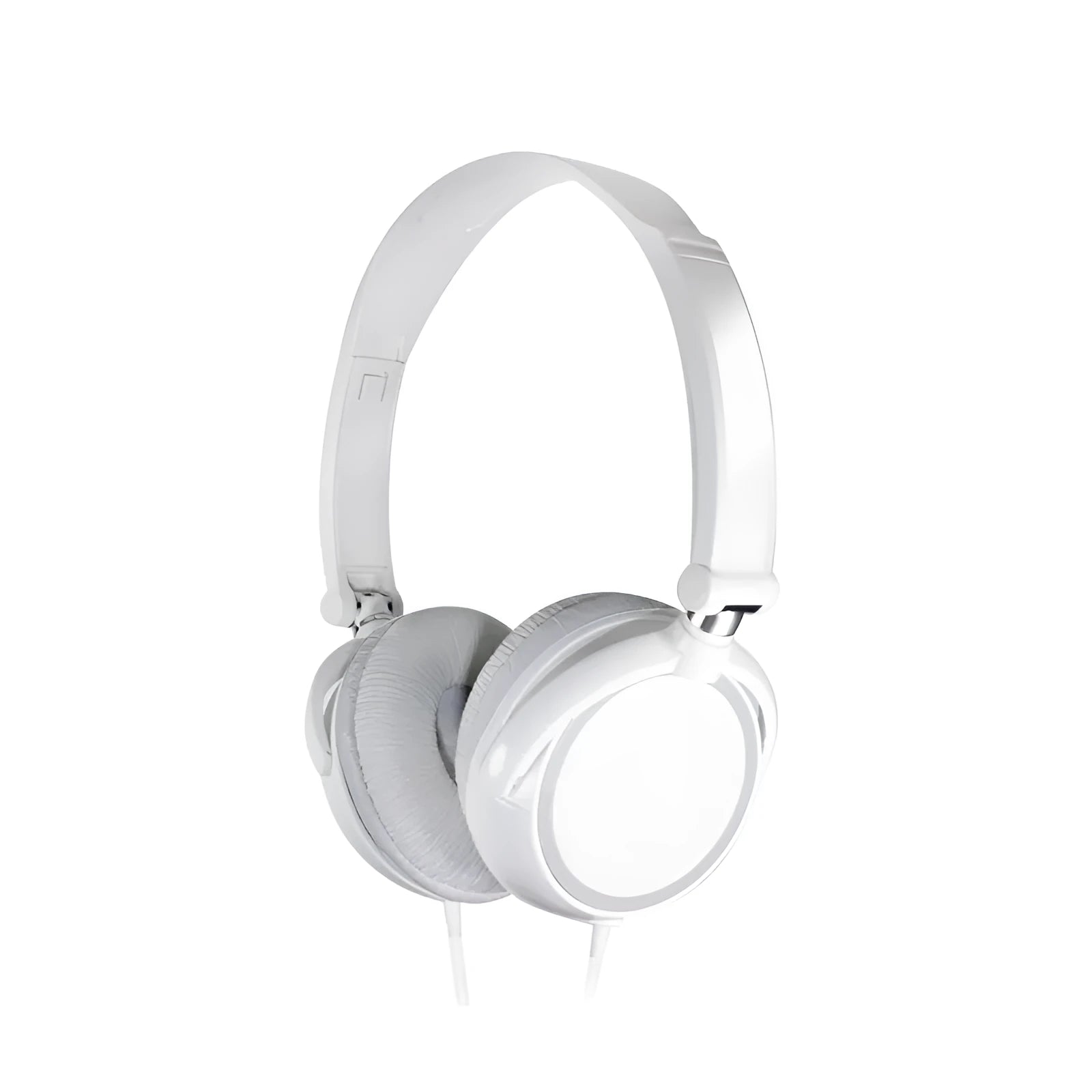 Wired over-ear headphones folded to 18x15x7cm with adjustable headband and 3.5mm plug
