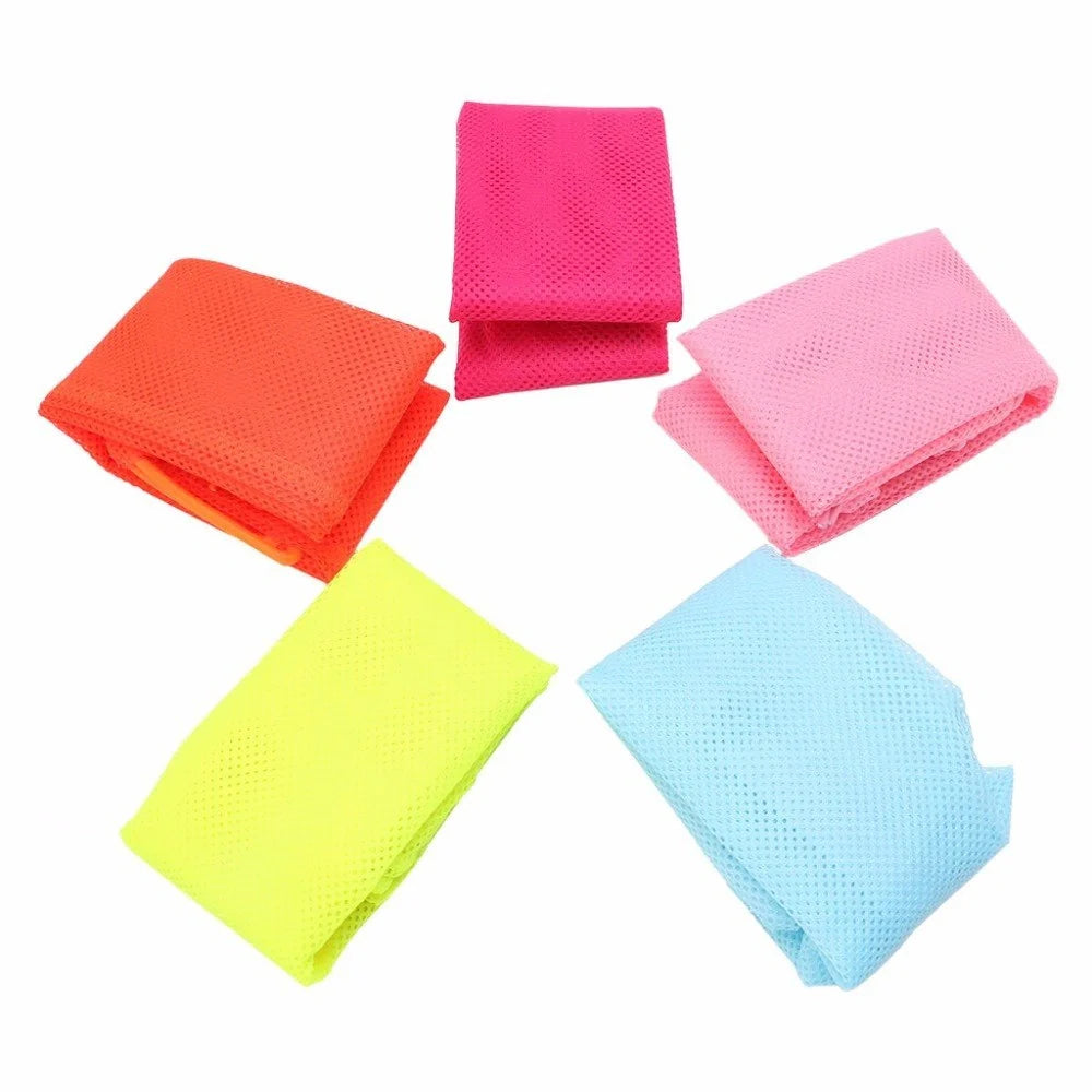 Adjustable polyester cat grooming bag with front zipper for easy access